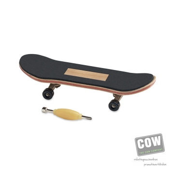 Afbeelding van relatiegeschenk:Mini houten skateboard